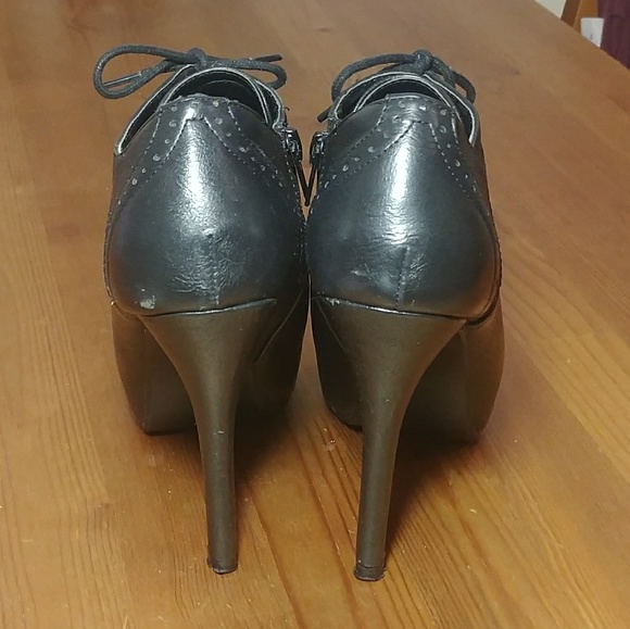 *SOLD* GUC BLACK LEATHER CHARLOTTE RUSSE HEELS - Picture 4 of 5